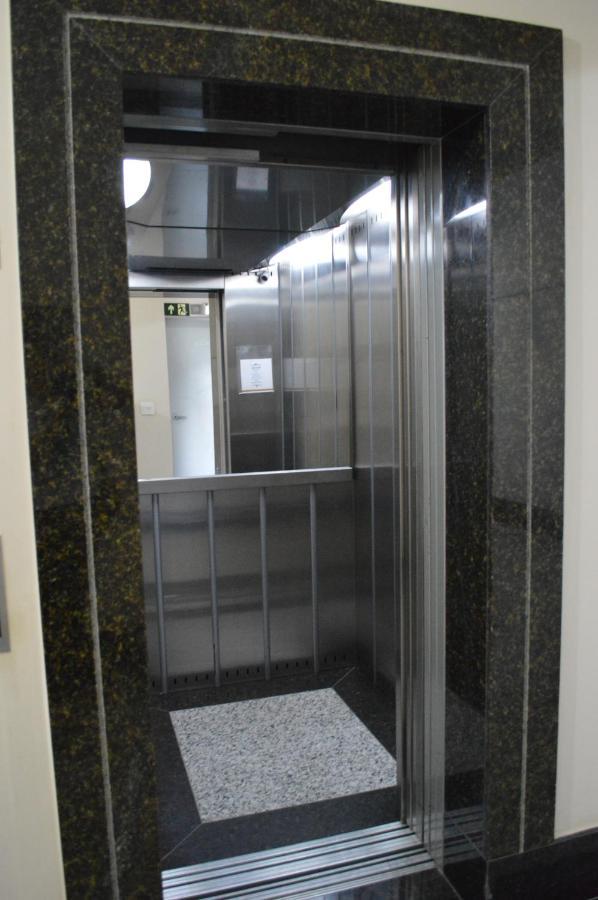 Liber Hotel Nova Serrana - Conforto Na Rota Da Br-262 Екстер'єр фото
