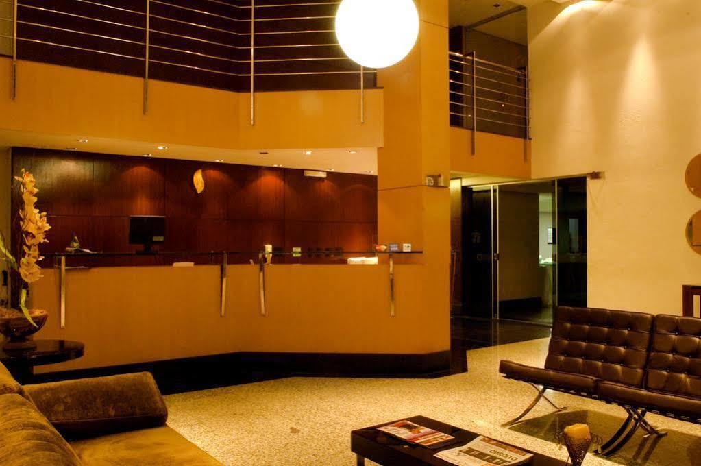 Liber Hotel Nova Serrana - Conforto Na Rota Da Br-262 Екстер'єр фото